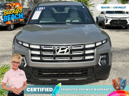 Used 2025 Hyundai Santa Cruz SE FWD image 3