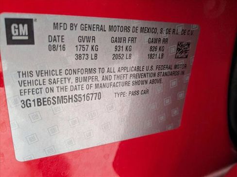 Used 2017 Chevrolet Cruze LT w/ Sun And Sound Package FWD image 20