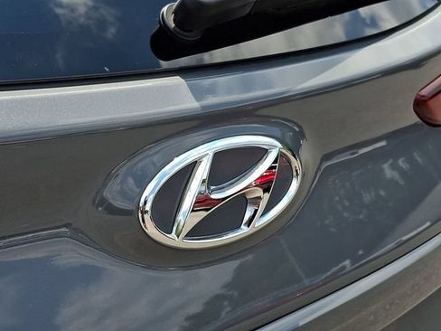 Used 2023 Hyundai Kona SE FWD image 29