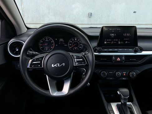 Used 2024 Kia Forte LXS image 12