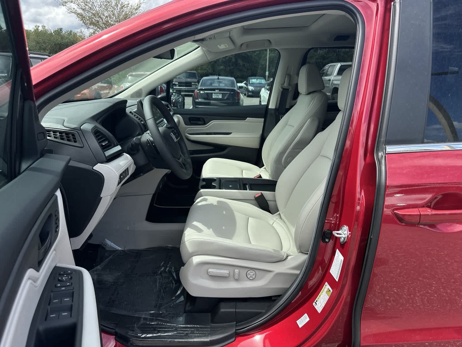 New 2026 Honda Odyssey EX-L image 2