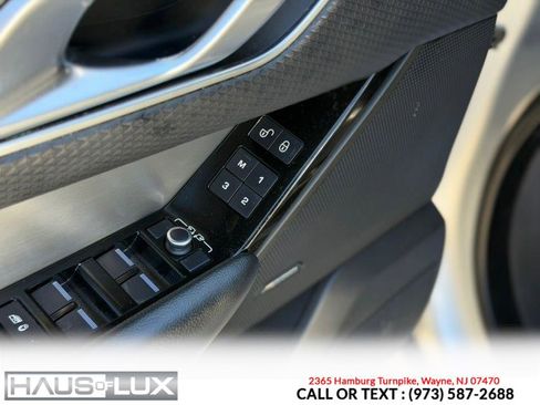 Used 2020 Land Rover Range Rover Velar R-Dynamic S AWD/4WD image 19