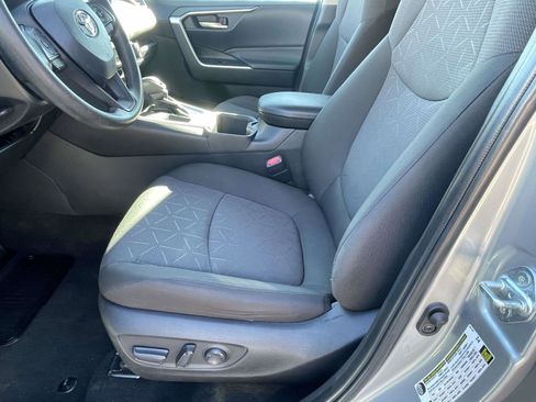 Used 2024 Toyota RAV4 XLE image 17