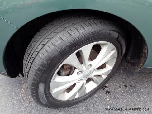 Used 2014 Kia Soul + FWD image 5
