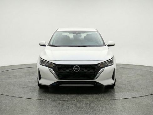 Used 2025 Nissan Sentra S image 2