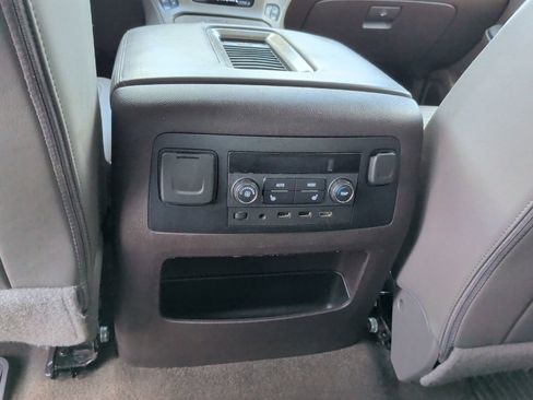 Used 2018 GMC Yukon Denali w/ Denali Ultimate Package AWD/4WD image 45