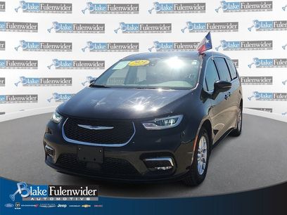 Used 2024 Chrysler Pacifica Touring-L
