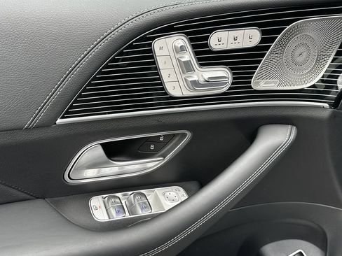 Certified 2025 Mercedes-Benz GLS 450 4MATIC image 12