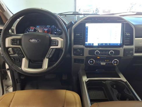 Certified 2022 Ford F250 Lariat w/ Lariat Ultimate Package AWD/4WD image 18