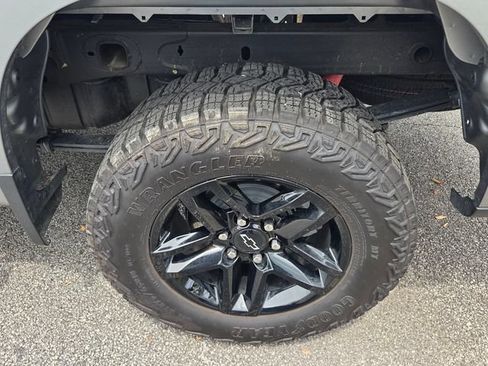 Used 2025 Chevrolet Silverado 1500 Custom Trail Boss AWD/4WD image 7