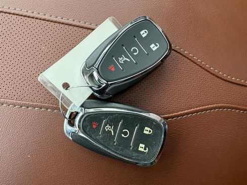 Used 2018 Chevrolet Traverse High Country image 33