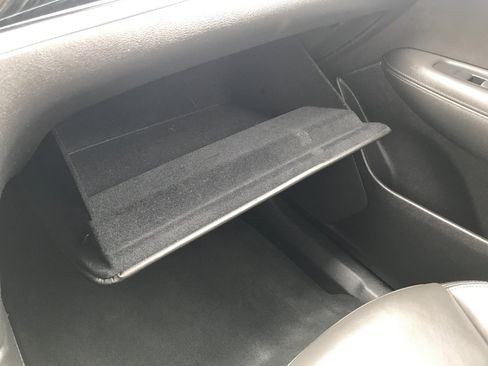 Certified 2025 Cadillac XT6 Premium Luxury image 33