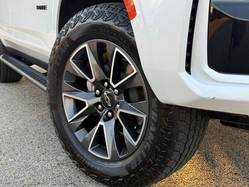 Used 2023 Chevrolet Tahoe Z71 w/ Z71 Off-Road Package image 2