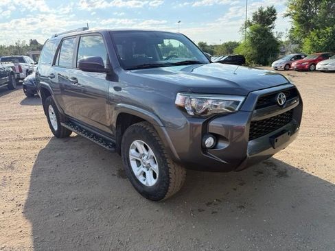 Used 2016 Toyota 4Runner SR5 AWD/4WD image 7