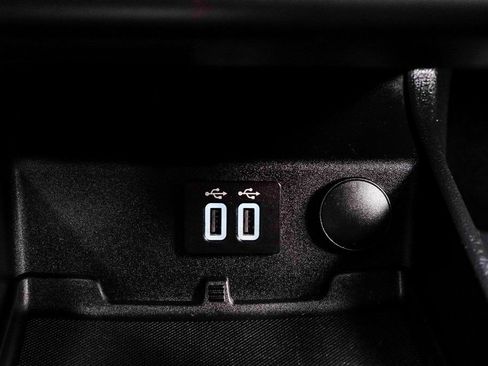 Used 2019 Ford Fusion SE image 21