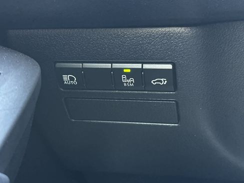 Used 2018 Lexus NX 300h AWD image 30