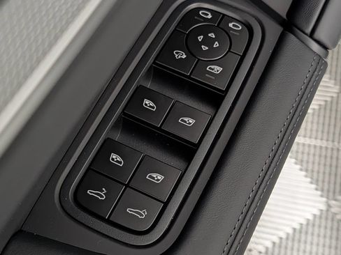 New 2026 Porsche Cayenne S AWD/4WD image 27