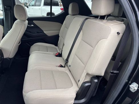 Used 2022 Chevrolet Traverse LS AWD/4WD image 15