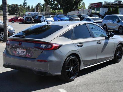 Used 2025 Honda Civic Sport image 8