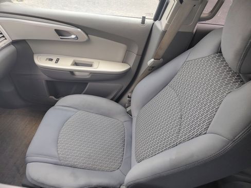 Used 2011 Chevrolet Traverse LT w/ Personal Connectivity Package image 11