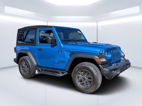 Used 2024 Jeep Wrangler Sport AWD/4WD image 1