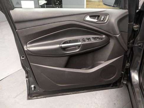 Used 2017 Ford Escape SE FWD image 27