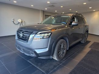 Used 2024 Nissan Pathfinder SV video 1