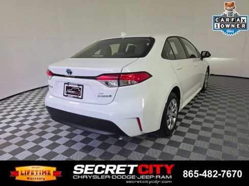 Used 2024 Toyota Corolla LE FWD image 7