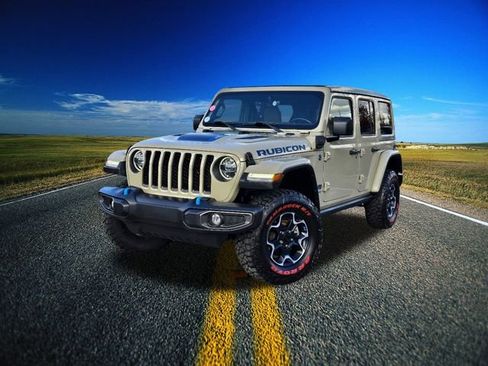 Certified 2022 Jeep Wrangler Unlimited Rubicon 4xe w/ Cold Weather Group image 33