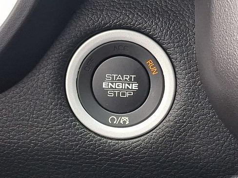 Used 2019 RAM 1500 Big Horn AWD/4WD image 22