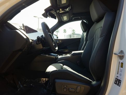 New 2026 BMW X3 xDrive30 w/ Convenience Package image 10