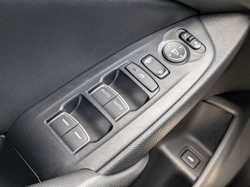Used 2019 Honda Accord Touring image 32