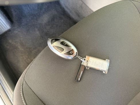 Used 2025 Hyundai Kona SEL image 22