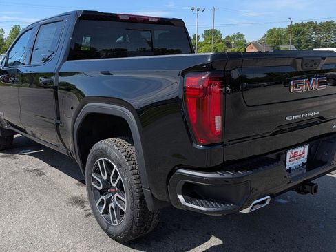 New 2026 GMC Sierra 1500 AT4 w/ AT4 Premium Package AWD/4WD image 8