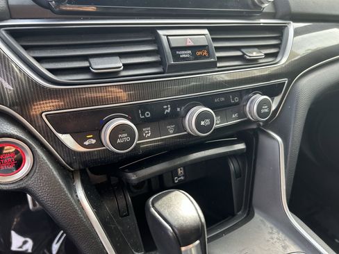 Used 2020 Honda Accord Sport image 16