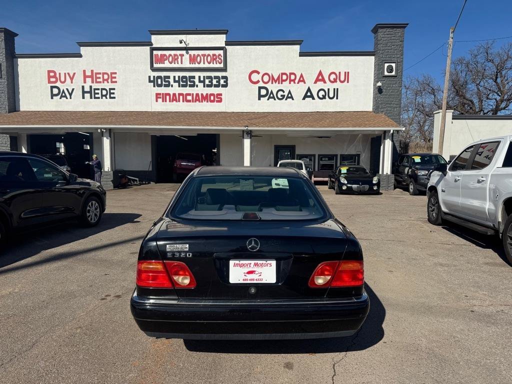 Used 1996 Mercedes-Benz E 320 Sedan image 9