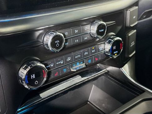 Used 2021 Ford F150 Lariat image 17