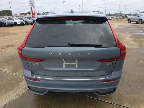 Used 2023 Volvo XC60 B5 Plus image 7