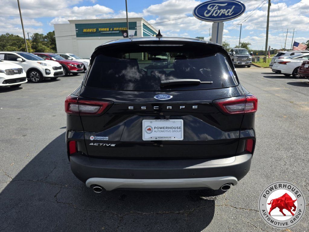 Used 2024 Ford Escape Active w/ Tech Pack #1 FWD image 4