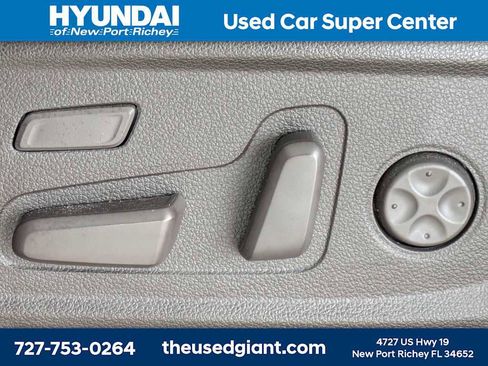 Used 2020 Hyundai Santa Fe Limited FWD image 24