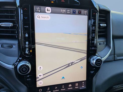 New 2026 RAM 1500 4x4 Crew Cab image 21