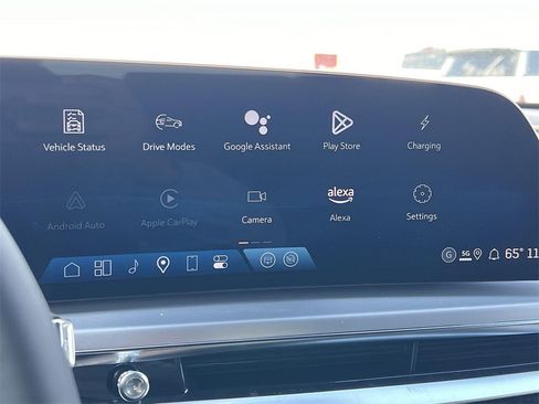New 2025 Cadillac Lyriq Sport image 17