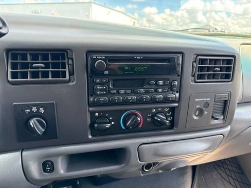 Used 2003 Ford F250 4x4 SuperCab Super Duty image 14