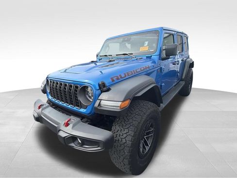 Used 2025 Jeep Wrangler Unlimited Rubicon w/ XTREMEE 35" Tire Package AWD/4WD image 5