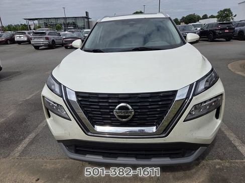 Used 2021 Nissan Rogue SV w/ Premium Package FWD image 8