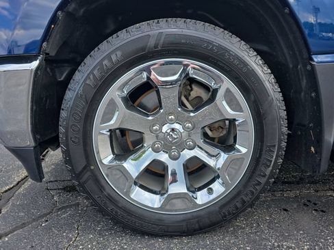 Used 2019 RAM 1500 Big Horn AWD/4WD image 10