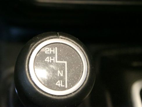 Used 2019 Jeep Wrangler Unlimited Sahara w/ Dual Top Group AWD/4WD image 20