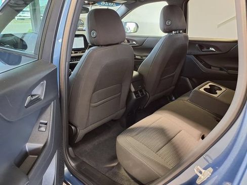 Used 2026 Chevrolet Equinox LT AWD/4WD image 16