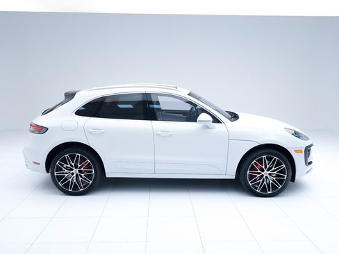 New 2026 Porsche Macan S image 8