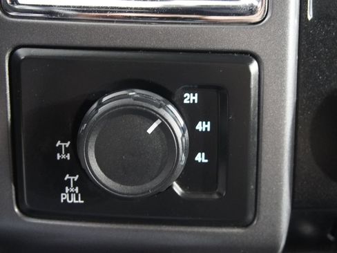 Used 2015 Ford F150 XLT w/ Equipment Group 302A Luxury AWD/4WD image 20